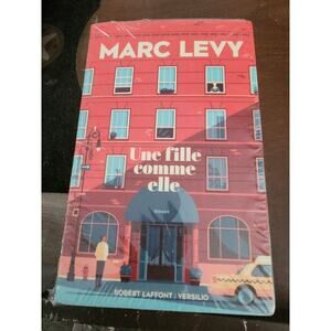 Une Fille Comme Ellle (French‎ Edition)